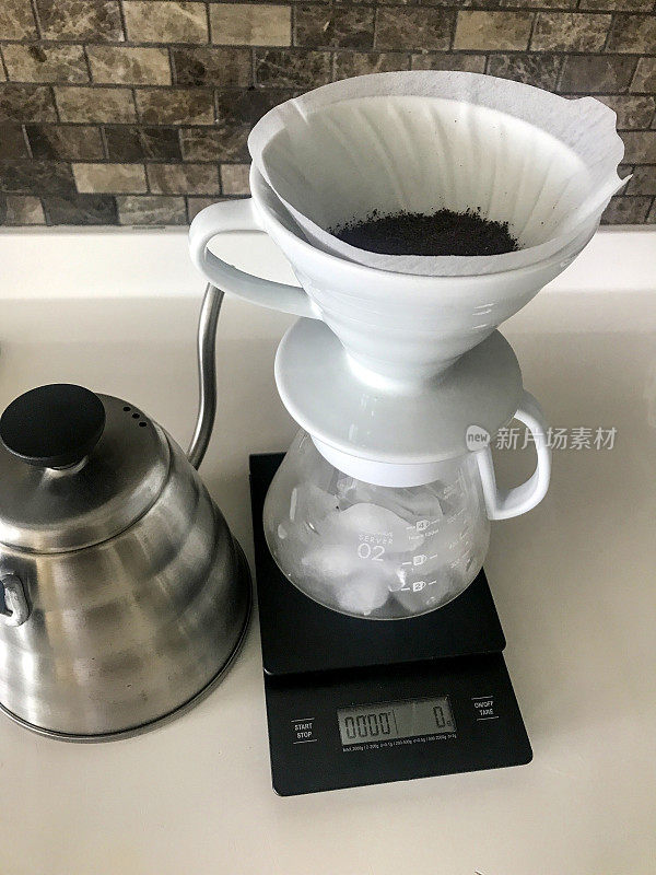 用Hario V60制作冷萃咖啡